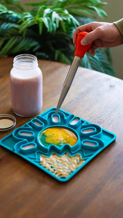 Messy Mutts Tapis D'alimentation En Silicone Multi-surfaces Avec Cadre 10"x10" - Abreuvoir - Messy Mutts - Messy Mutts Tapis D'alimentation En Silicone Multi-surfaces Avec Cadre 10"x10"